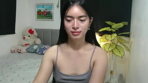 Snapshot of queenpinay69 chatting on 10-06-25, 02:58 QueenPinay69 online show from 10-06-25, 02:58