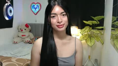Snapshot of queenpinay69 chatting on 11-20-25, 07:08 QueenPinay69 online show from 11-20-25, 07:08