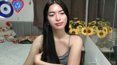 Snapshot of queenpinay69 chatting on 12-03-25, 12:58 QueenPinay69 online show from 12-03-25, 12:58