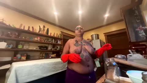 Queen Hilarity online show from 03-18-26, 12:03