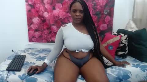 Snapshot of queenteex6993 chatting on 02-09-26, 08:18 queenteex6993 online show from 02-09-26, 08:18
