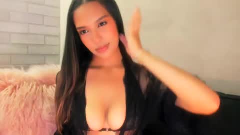 Val  -  online show from 06-27-26, 03:33
