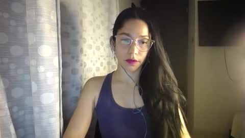 Snapshot of queenvictoria2023 chatting on 02-15-25, 05:09 Paola online show from 02-15-25, 05:09