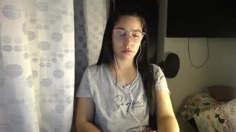 Paola online show from 05-26-26, 03:24