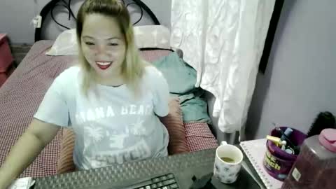 quelly40 online show from 11-06-25, 04:52