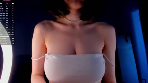 Teri  My favorite vibes 77 101 222 666 online show from 02-25-25, 04:35