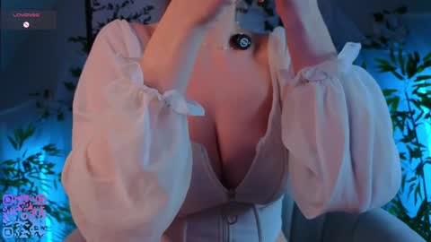 Teri  My favorite vibes 77 101 222 666 online show from 10-20-25, 02:12