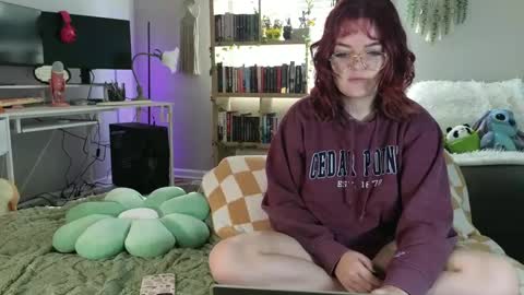 Snapshot of quervoqueen1 chatting on 02-07-25, 06:45 Bri online show from 02-07-25, 06:45