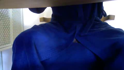 quetequeres online show from 02-25-26, 08:02