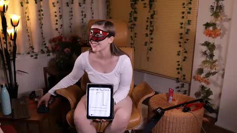 QuinnMonroe online show from 02-18-25, 08:14