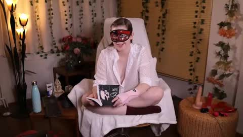 QuinnMonroe online show from 02-25-25, 08:19