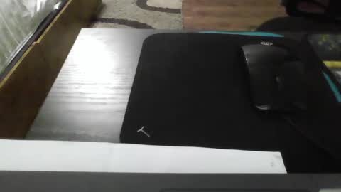 Snapshot of quinsanre chatting on 01-02-25, 11:49 Bones online show from 01-02-25, 11:49