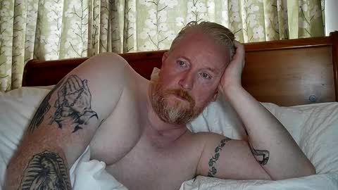 Snapshot of r_o_h_a_n chatting on 09-09-25, 12:37 r_o_h_a_n online show from 09-09-25, 12:37