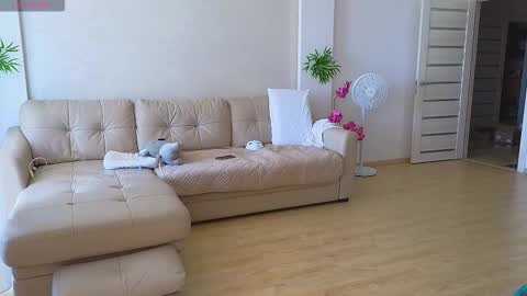 Jess  John online show from 09-11-25, 10:04