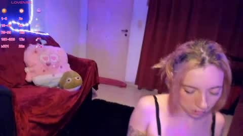Snapshot of rabit_snake chatting on 05-24-26, 05:12 Rabbit Snake online show from 05-24-26, 05:12