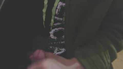 Snapshot of raccon68 chatting on 01-12-25, 10:33 Raccoon68 online show from 01-12-25, 10:33