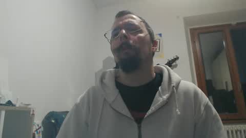 Snapshot of raccon68 chatting on 02-12-26, 09:37 Raccoon68 online show from 02-12-26, 09:37