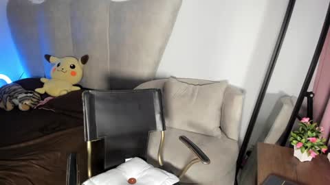 natalia  -  online show from 01-06-25, 05:41