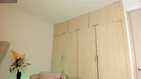 natalia  -  online show from 10-06-25, 02:42