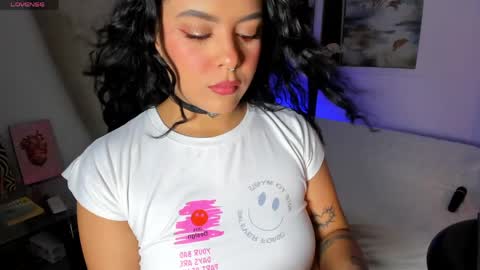 natalia  -  online show from 04-06-26, 01:25