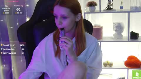 Snapshot of rachel__lips chatting on 03-25-26, 06:03 rachel__lips online show from 03-25-26, 06:03