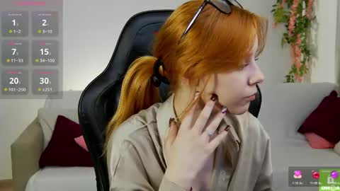 Snapshot of rachel__lips chatting on 04-17-26, 09:01 rachel__lips online show from 04-17-26, 09:01