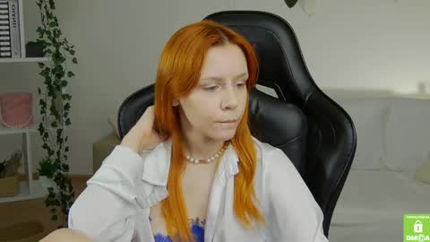 Snapshot of rachel__lips chatting on 05-29-26, 09:18 rachel__lips online show from 05-29-26, 09:18