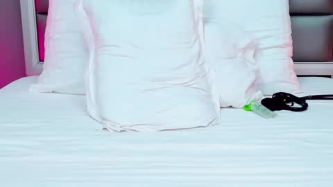 rachel_quinn_ online show from 03-10-25, 07:53