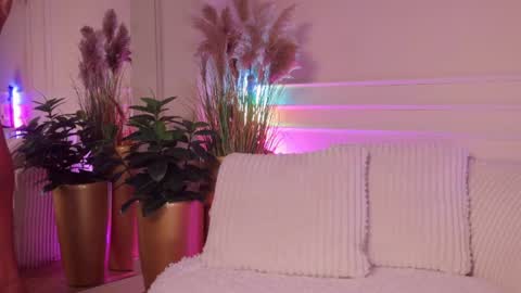 rachel_quinn_ online show from 07-19-26, 03:43