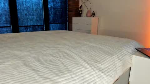 Snapshot of rachel_rey chatting on 01-14-26, 09:26 Sherryl online show from 01-14-26, 09:26