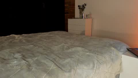 Snapshot of rachel_rey chatting on 03-23-26, 06:34 Sherryl online show from 03-23-26, 06:34