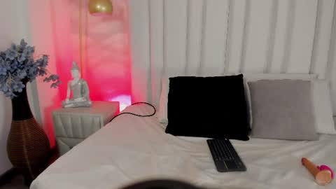 RACHEL online show from 06-25-26, 04:56