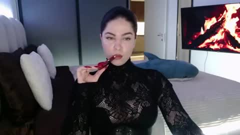 Call me Miss. online show from 06-15-26, 09:28