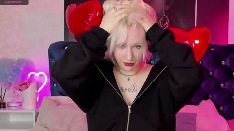 RachelCart online show from 02-05-25, 04:59