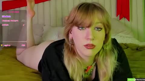 Snapshot of rachelcart chatting on 07-06-26, 03:47 RachelCart online show from 07-06-26, 03:47