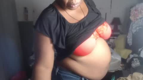 Snapshot of rachelexoticgirl chatting on 06-11-26, 03:15 rachelexoticgirl online show from 06-11-26, 03:15