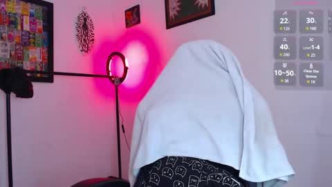 Snapshot of rachell_420 chatting on 05-14-26, 02:57 rachell_420 online show from 05-14-26, 02:57