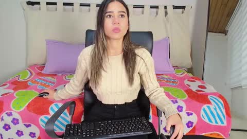 Rachell online show from 02-04-25, 03:33