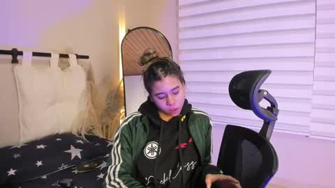 Rachell online show from 11-08-25, 04:01