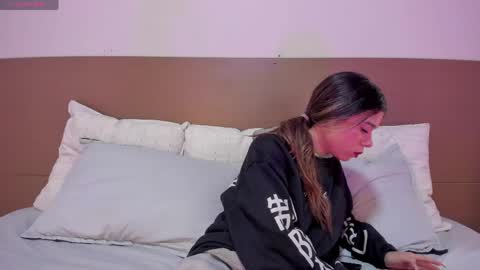 Rachell online show from 04-14-26, 04:07