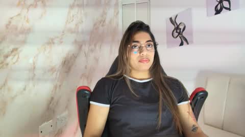 rachell_owen online show from 11-30-25, 05:00