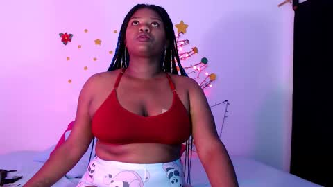 Snapshot of rachell_smithxx chatting on 12-02-25, 05:35 RACHELL online show from 12-02-25, 05:35