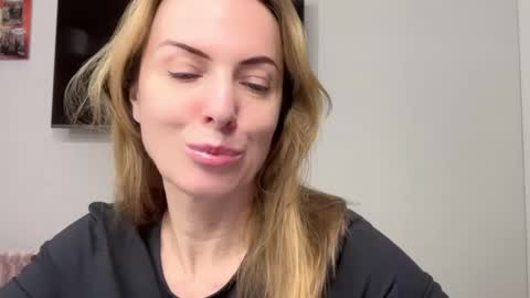 Rachel online show from 02-06-25, 09:17