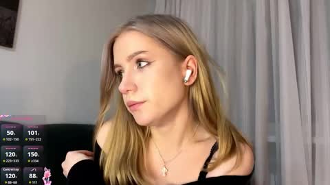 Snapshot of rachellegentile chatting on 01-14-26, 08:47 Alice online show from 01-14-26, 08:47