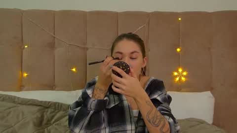 Snapshot of rachellsimpson chatting on 12-19-24, 07:18 RachellSimpson online show from 12-19-24, 07:18