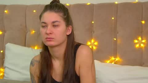 Snapshot of rachellsimpson chatting on 12-22-24, 06:48 RachellSimpson online show from 12-22-24, 06:48