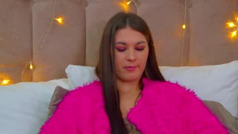 Snapshot of rachellsimpson chatting on 12-27-24, 01:22 RachellSimpson online show from 12-27-24, 01:22