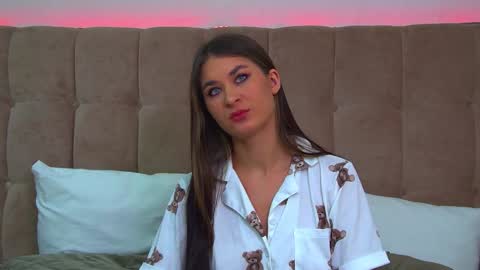 Snapshot of rachellsimpson chatting on 01-15-25, 07:12 RachellSimpson online show from 01-15-25, 07:12