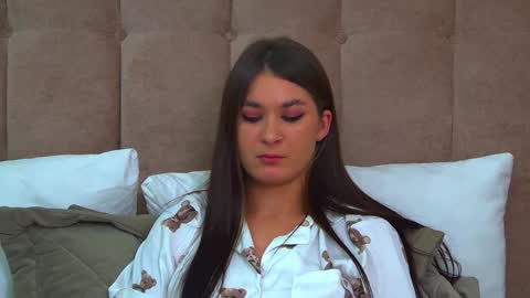 Snapshot of rachellsimpson chatting on 01-16-25, 01:16 RachellSimpson online show from 01-16-25, 01:16