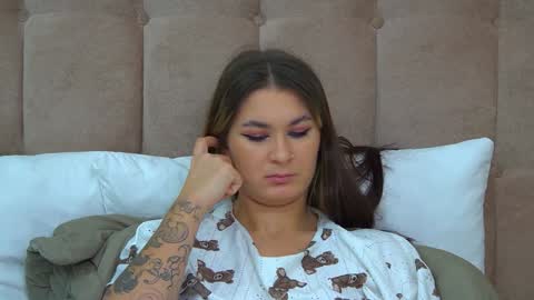 Snapshot of rachellsimpson chatting on 01-17-25, 12:20 RachellSimpson online show from 01-17-25, 12:20